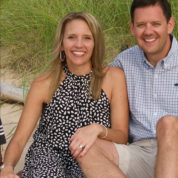 Meet your Posher, Julie - Picture 1 of 1